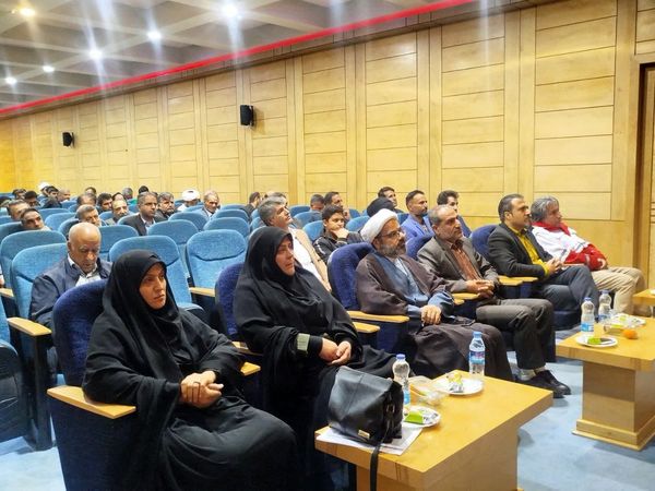 اجرای طرح هر محله یک خادم هلال در تویسرکان