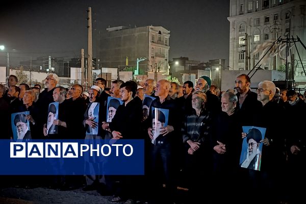 "عهد خون"، تجمع بزرگ مردمی و هیئت‌های مذهبی باقرشهر و کهریزک در حمایت از ولی امر مسلمین جهان 