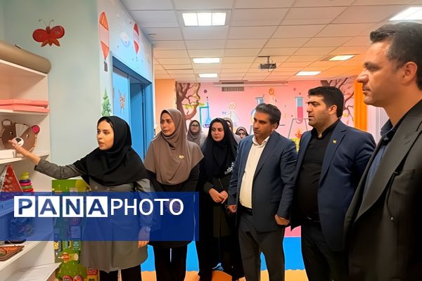 آیین افتتاحیه اتاق بازی و یادگیری در دبستان نیایش شهرستان قدس