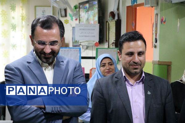 بازدید معاون نظارت و ارزیابی سازمان ملی تعلیم و تربیت کودک از کودکستان ملورین ناحیه دو شهرری 