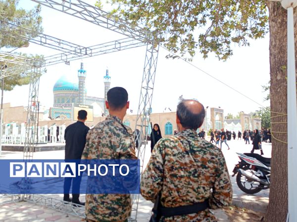 فرشتگانی که مهربانانه خدمت می‌کنند 