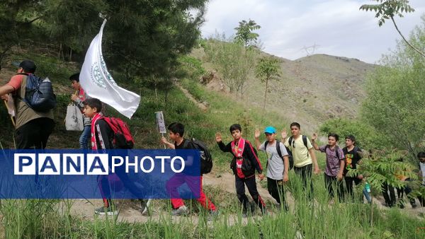 اردوی کوهپیمایی دانش آموزان پیشتاز ناحیه ۷ مشهد
