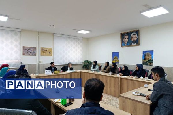 برگزاری جلسه نماد با محوریت حمایت و پیشگیری در مدرسه شهید رجایی