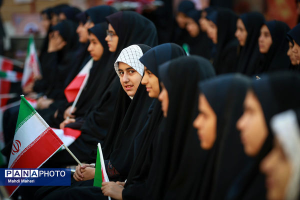 آیین نواختن زنگ استکبارستیزی