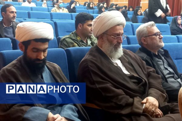 کارگاه مهارت افزایی و ترویج فرهنگ نماز ویژه معاونین پرورشی قرچک