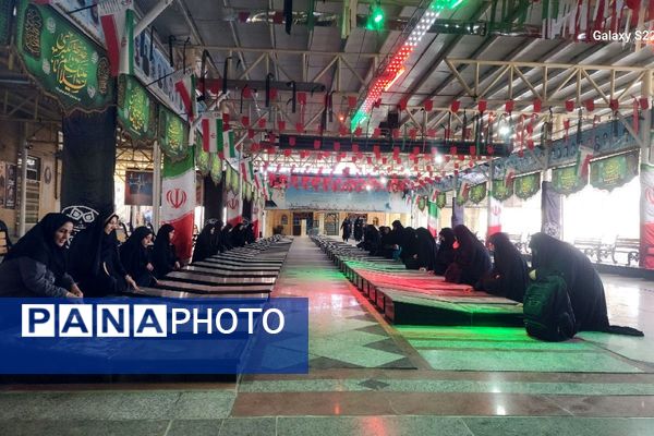 زیارت گلزار شهدا و اقامه نماز جماعت دانش‌آموزان فرزانگان در امامزاده ابراهیم ملارد