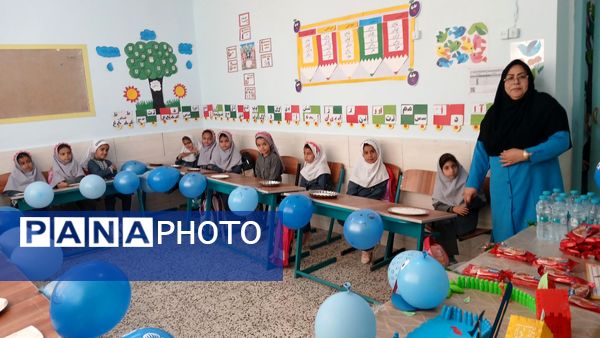 جشن آب‌‌ در‌ دبستان‌ شهید‌ دیالمه‌