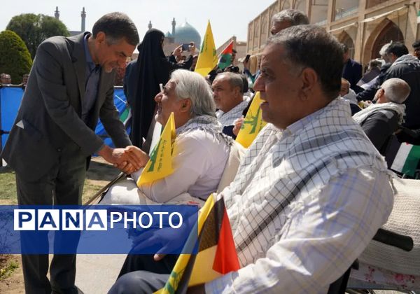مردم غیور اصفهان در راهپیمایی روز قدس جنایات رژیم غاصب صهیونیستی را محکوم کردند