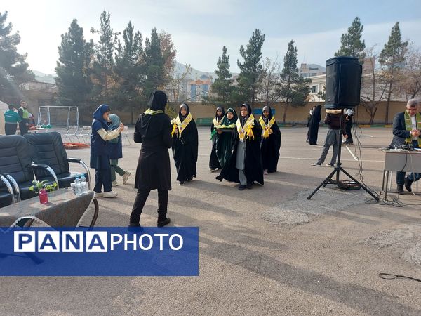 مانور زلزله استانی در هنرستان دخترانه محمودیه ناحیه ۶(2)