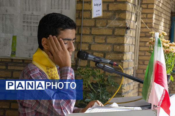 جوانه‌های محلاتی ورود به دوره متوسطه را با جشن جوانه‌ها آغاز کردند