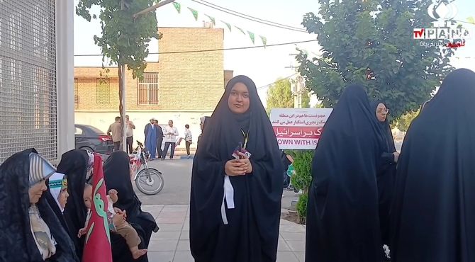 راهپیمایی حماسی علوی در روستای صرم قم
