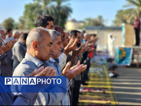 اقامه نماز عید سعید فطر در شهرستان منوجان 