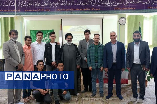 دیدار صمیمی امام جمعه فردیس با معلمان و دانش‌آموزان دبیرستان کاشانی‌پور