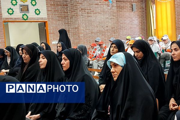 آیین سپاس معلم اداره کل آموزش و پرورش شهرستانهای تهران در کهریزک 