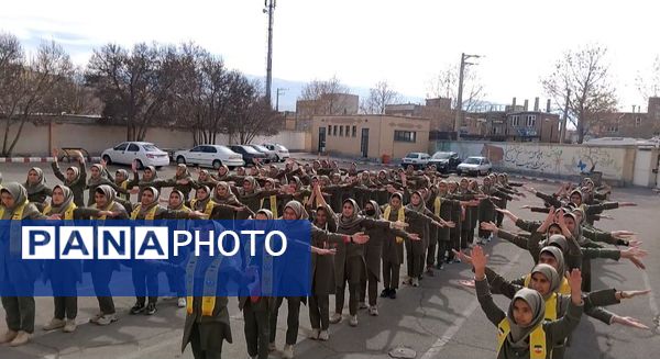 بازدید مسئولان سازمان دانش‌آموزی آذربایجان شرقی از مدارس تمام تشکیلاتی اهر