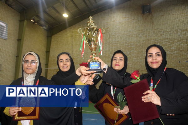 مسابقات تنیس روی میز فرهنگیان یادواره شهدای تربیت‌بدنی در سالن آزادگان استان بوشهر 
