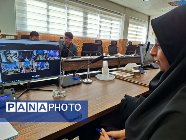  حضور پررنگ دانش‌آموزان شیرازی در پارلمان نوجوانان کشور