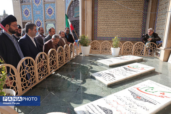 حضور وزیر آموزش و پرورش در جمع دانش‌آموزان معتکف