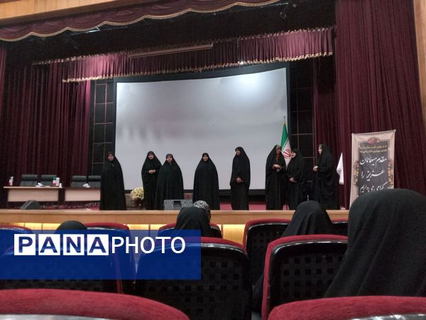 افتتاحیه همایش طلایه داران فردا در بجنورد