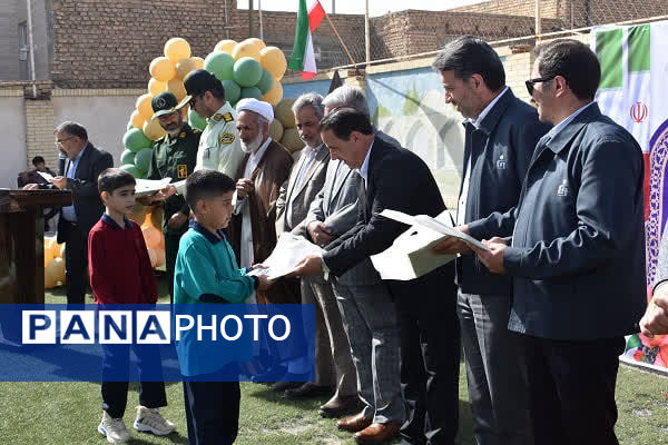آیین زنگ «مهر و مقاومت» در مدارس شهرستان بهاباد