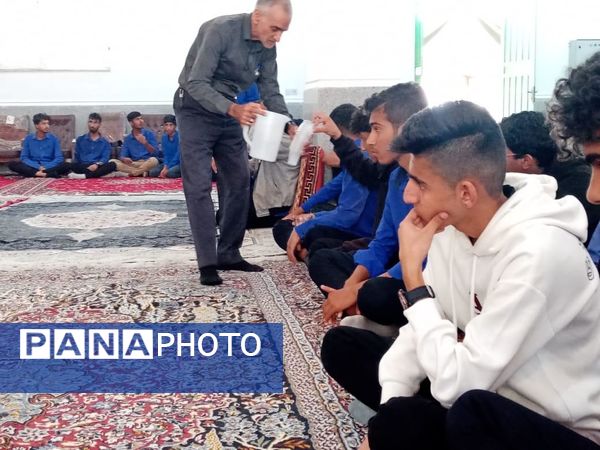 آیین استقبال باشکوه از شهید گمنام در مسجد مهدیه فین