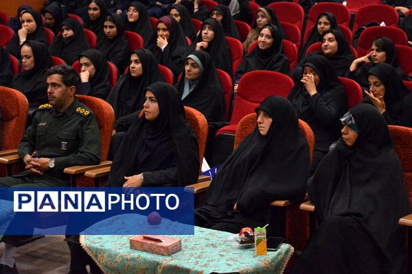 مدرسه انقلاب در بهارستان‌دو به ایستگاه پایانی رسید