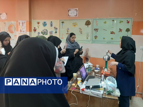 تجربه‌های نوین برای آموزگاران در کارگاه علوم و آزمایشگاه 