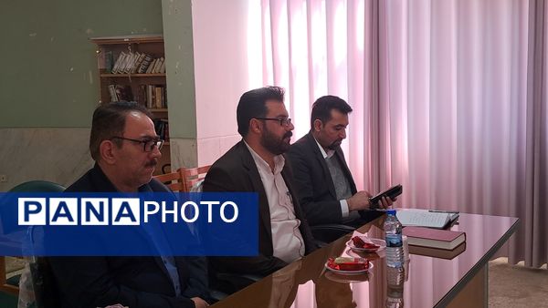 آموزش‌ و پرورش محور توسعه؛ بررسی اولویت‌ها در نشست شورای فارسان