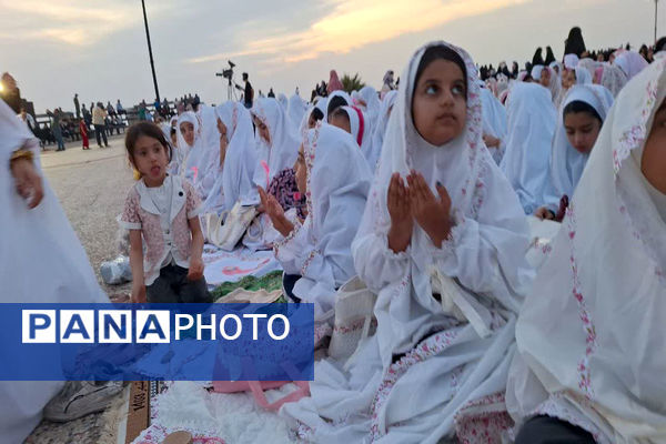 مهمانان ماه خدا اجتماع بزرگ دانش‌آموزان بوشهری 