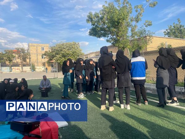 برگزاری مسابقه استعدادیابی دارت در دبیرستان حاج محمود ثابتی شیروان
