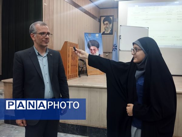 اولین جلسه انجمن اولیا و مربیان دبیرستان فرزانگان ۵ مشهد