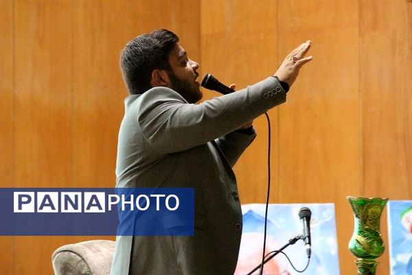 مراسم یادواره شهدای فرهنگی شهرری و گرامیداشت شهدای مقاومت در تالار شیخ صدوق شهرری