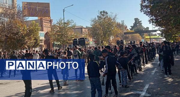 مراسم عزاداری شهادت حضرت فاطمه زهرا (س) در خیابان های نیشابور