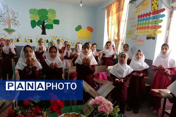 برگزاری آیین سه‌شنبه‌های مهدوی در دبستان شهید ابراهیم تنیده بندرعباس