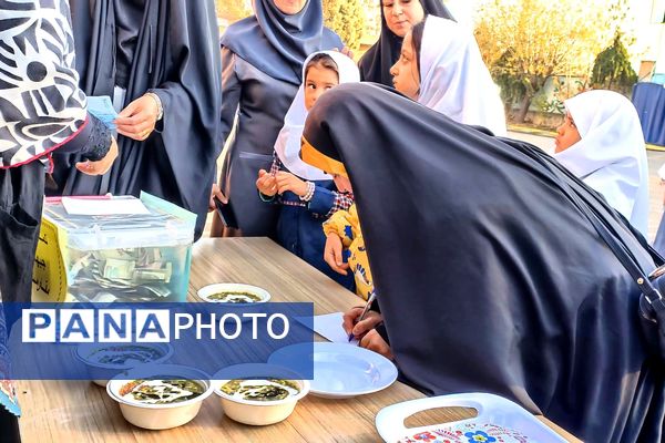 برپایی موکب مقاومت به‌مناسبت هفته بسیج در دبستان جنت ملارد 