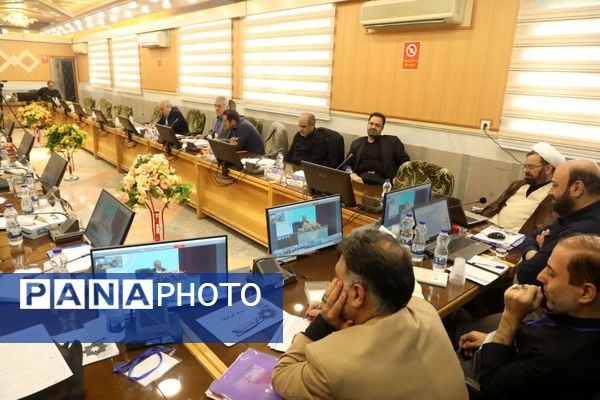 نشست مسئولان آموزش و پرورش استان قم