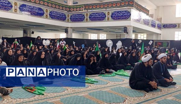 همایش مدافعان حریم خانواده در لردگان 