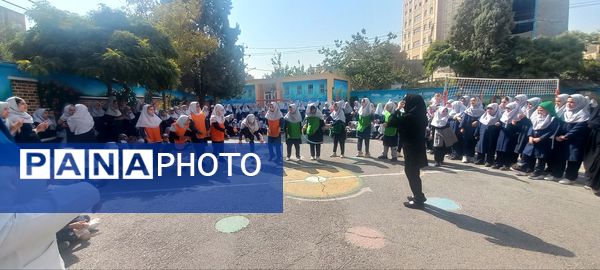 مسابقات ورزشی درون مدرسه‌ای به مناسبت هفته سلامت روان 