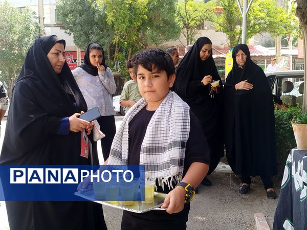برپایی موکب دانش‌آموزی در روز اربعین حسینی در فاروج