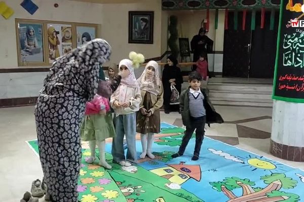 جشن کتابخوانی با حضور «مامان‌نقره» در کانون مریم قم 