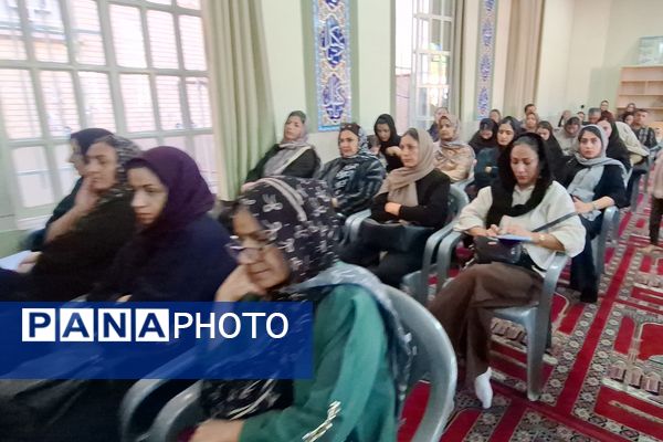 اجرای طرح توانمندسازی والدین در شیراز