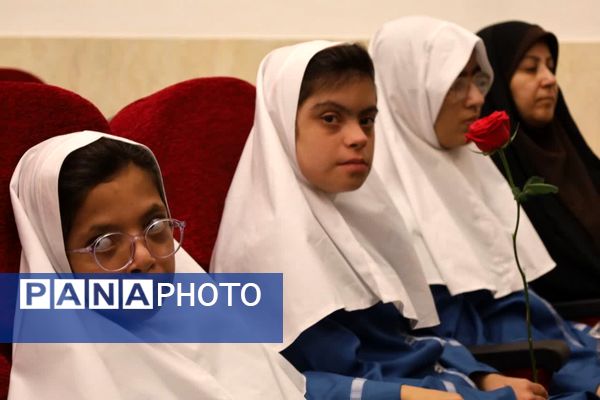 نواخته شدن زنگ مهر و مهرورزی در آموزشگاه زرکش