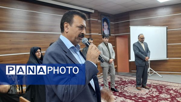 آیین گرامیداشت هفته پژوهش در شهرستان قائمشهر 