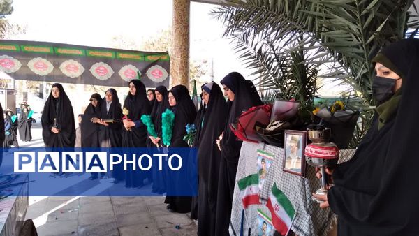 مراسم استقبال از شهید گمنام در دبیرستان دخترانه بهار آزادی فلاورجان 