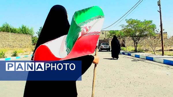 پیاده‌روی خانوادگی روستاییان «صرم» قم به‌مناسبت هفته دولت