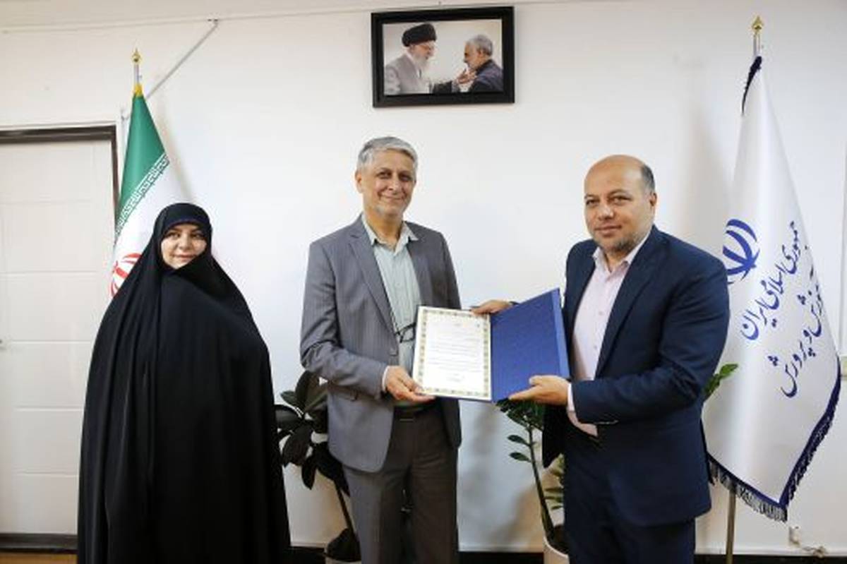 تجلیل از آزاده سرافزار محمد چینیان با حضور مدیرکل شاهد و امور ایثارگران و معاون تربیتبدنی و سلامت