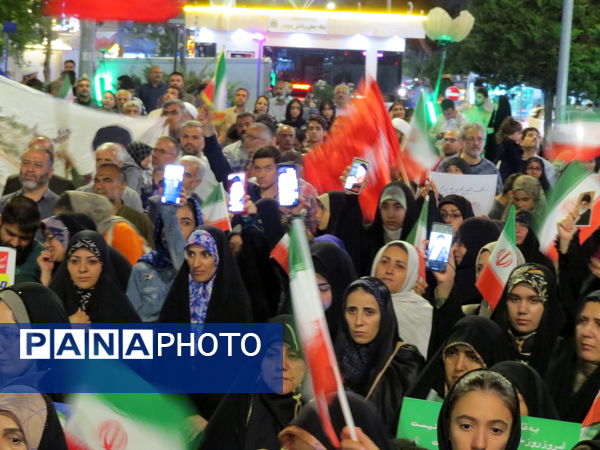 اجتماع مردم غیور بجنورد در حمایت از بیانات مقام معظم رهبری