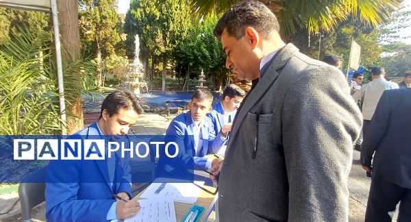 برگزاری جشن یکصدمین سال استقرار دبیرستان ماندگار البرز