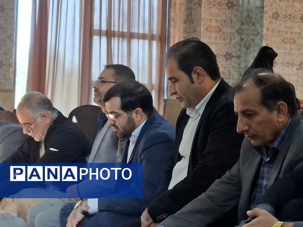 مراسم بدرقه دانش‌آموزان دختر مدارس شهرستان ملارد به مناطق عملیاتی جنوب کشور 