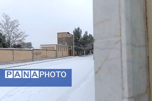 بارش نعمت الهی برف در شهرستان زیبای نیشابور 